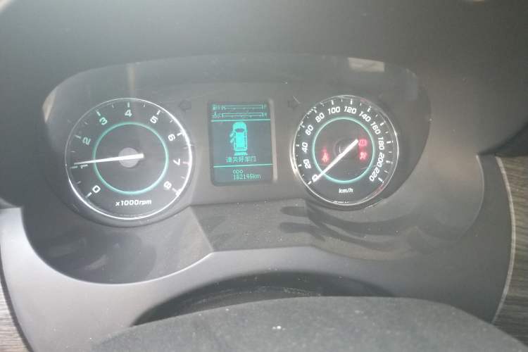 Used JAC Refine M5 2013 2.0T Gasoline Manual Business Edition Instrument Cluster