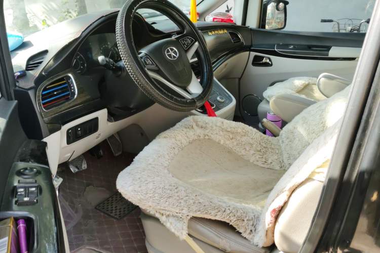 Used JAC Refine M5 2013 2.0T Gasoline Manual Business Edition Left Front Seat