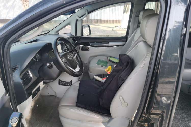 Used JAC Refine M5 2013 2.0T Gasoline Manual Business Edition Left Front Seat