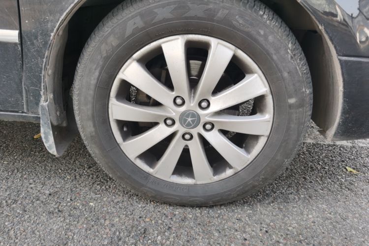 Used JAC Refine M5 2013 2.0T Gasoline Manual Business Edition Right Front Wheel Hub