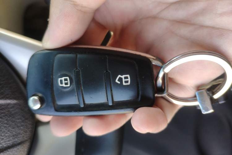 Used JAC Refine M5 2013 2.0T Gasoline Manual Business Edition Vehicle Key