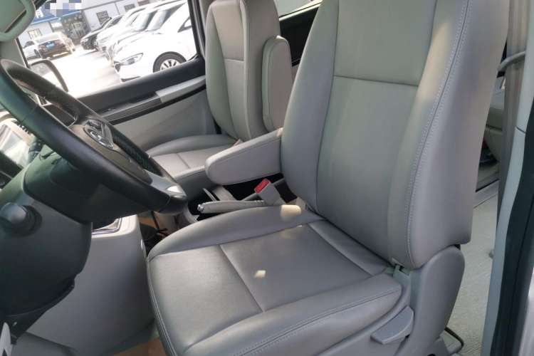 Used JAC Refine M5 2013 2.0T Gasoline Manual Business Edition Left Front Seat