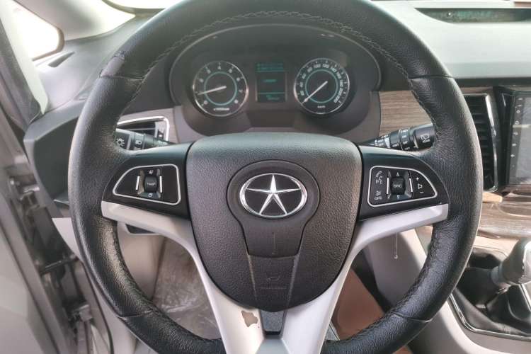 Used JAC Refine M5 2013 2.0T Gasoline Manual Business Edition Steering Wheel