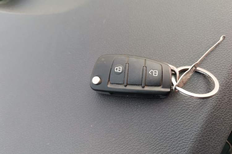 Used JAC Refine M5 2013 2.0T Gasoline Manual Business Edition Vehicle Key