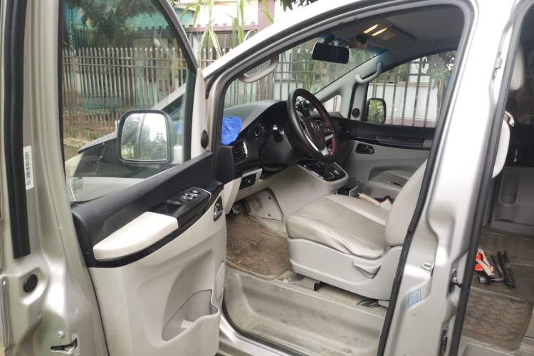 Used JAC Refine M5 2013 2.0T Gasoline Manual Business Edition Driver Seat