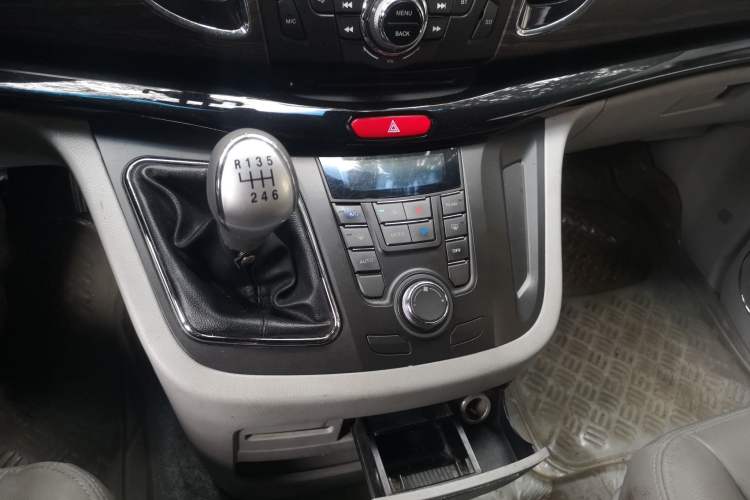 Used JAC Refine M5 2013 2.0T Gasoline Manual Business Edition Gear Lever