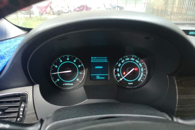 Used JAC Refine M5 2013 2.0T Gasoline Manual Business Edition Instrument Cluster