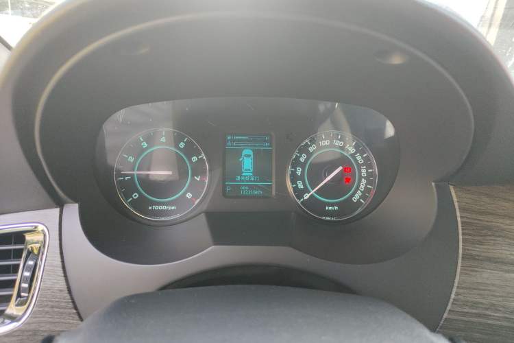 Used JAC Refine M5 2013 2.0T Gasoline Automatic Business Edition Instrument Cluster