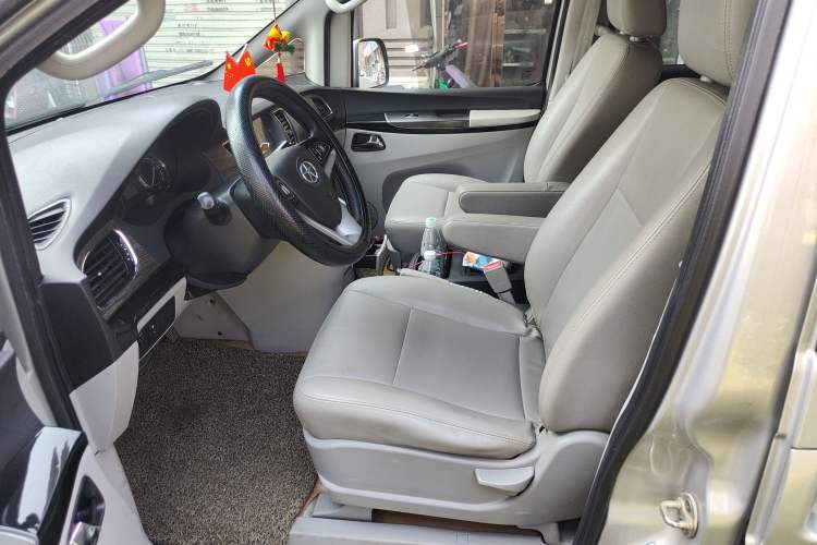 Used JAC Refine M5 2013 2.0T Gasoline Automatic Business Edition Left Front Seat