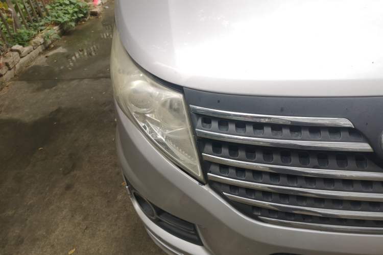 Used JAC Refine M5 2013 2.0T Gasoline Manual Business Edition Right Front Headlight