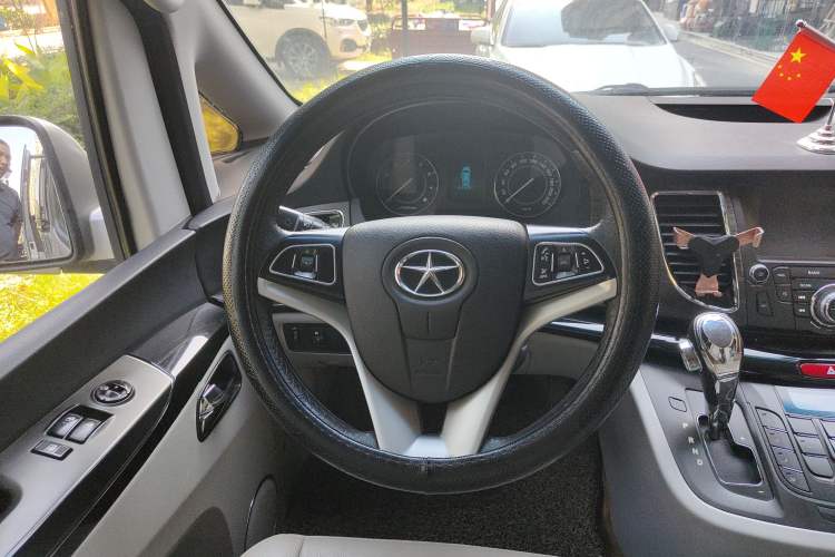 Used JAC Refine M5 2013 2.0T Gasoline Automatic Business Edition Steering Wheel