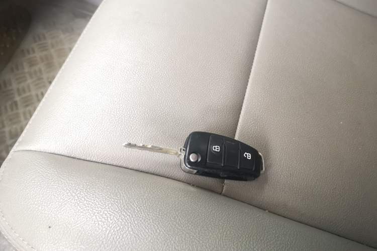 Used JAC Refine M5 2013 2.0T Gasoline Manual Business Edition Vehicle Key