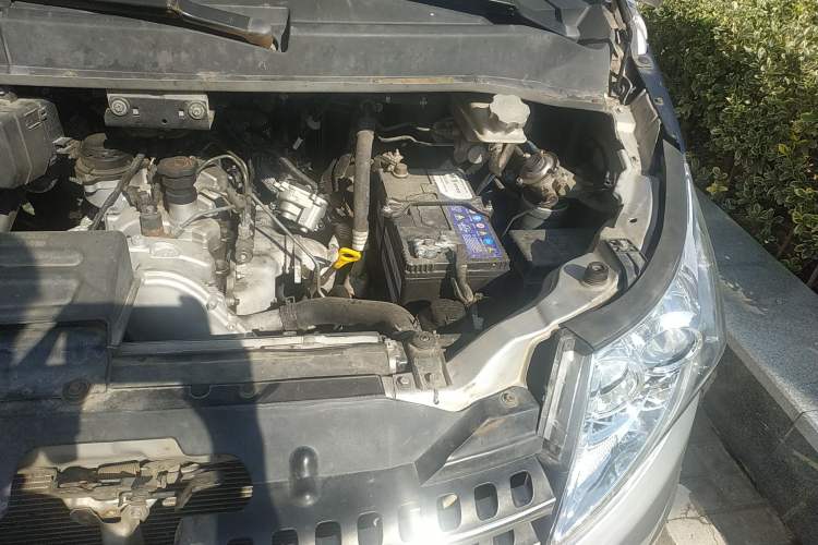 Used JAC Refine M5 2014 1.9T Diesel Manual Business Edition Engine Bay Left