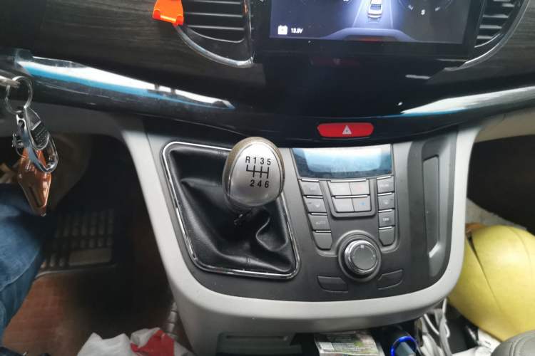 Used JAC Refine M5 2014 1.9T Diesel Manual Business Edition Gear Lever