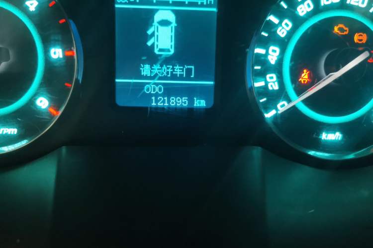 Used JAC Refine M5 2014 1.9T Diesel Manual Business Edition Odometer Close Up