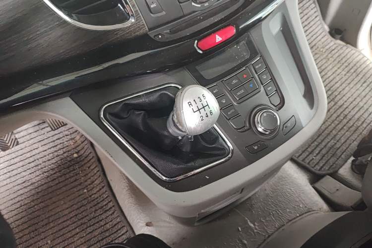 Used JAC Refine M5 2014 1.9T Diesel Manual Business Edition Gear Lever