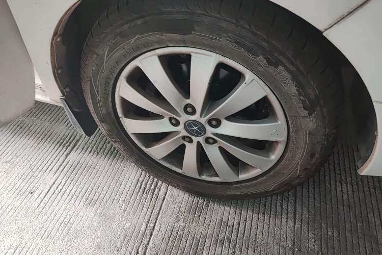Used JAC Refine M5 2014 1.9T Diesel Manual Business Edition Right Front Wheel Hub