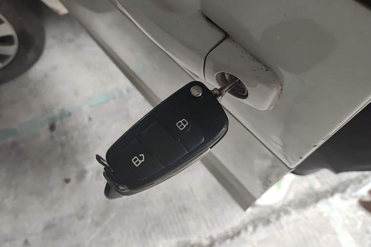 Used JAC Refine M5 2014 1.9T Diesel Manual Business Edition Vehicle Key