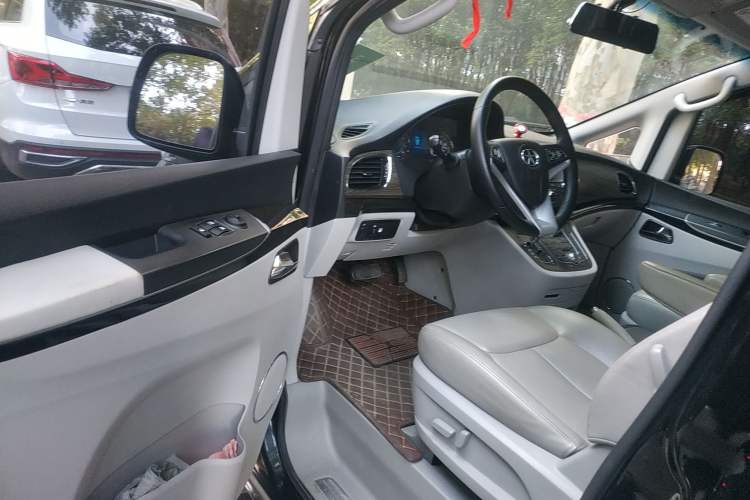 Used JAC Refine M5 2016 2.0T Gasoline Automatic Business Edition Driver Seat