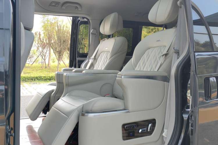 Used JAC Refine M5 2016 2.0T Gasoline Automatic Business Edition Interior 5