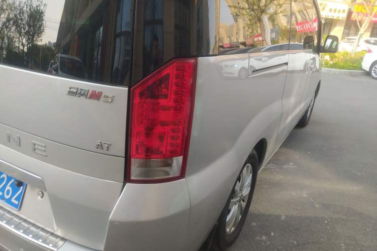 Used JAC Refine M5 2016 2.0T Gasoline Automatic Business Edition Right Rear Taillight