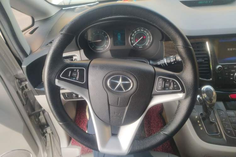 Used JAC Refine M5 2016 2.0T Gasoline Automatic Business Edition Steering Wheel