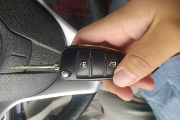 Used JAC Refine M5 2016 2.0T Gasoline Automatic Business Edition Vehicle Key