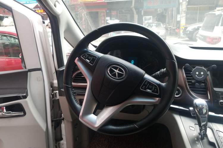 Used JAC Refine M5 2016 2.0T Gasoline Automatic Business Edition Steering Wheel