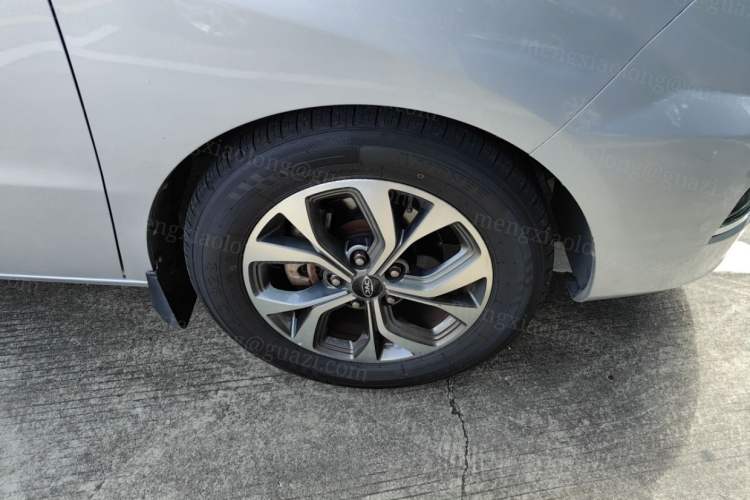 Used JAC Refine M5 2019 2.0T Gasoline Manual Business Edition Right Front Wheel Hub