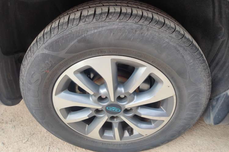 Used JAC Refine M6 2018 2.0T Prestige Version Right Rear Wheel Hub
