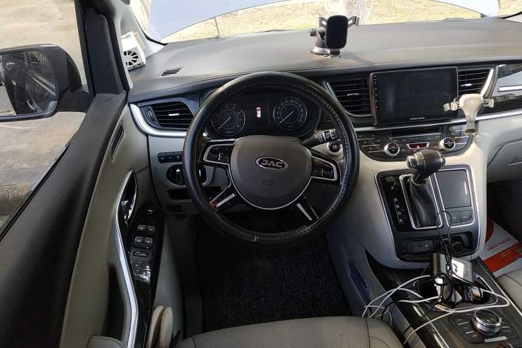Used JAC Refine M6 2018 2.0T Prestige Version Steering Wheel