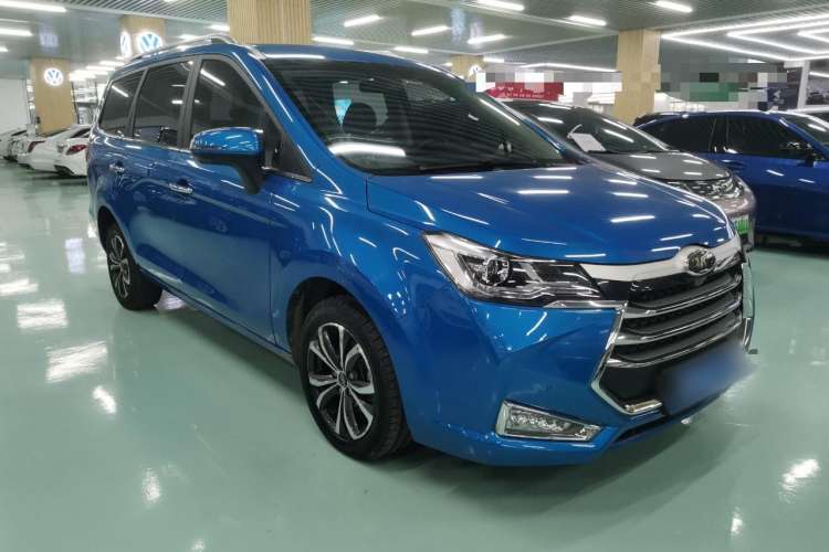 Used JAC Refine R3 2018 1.6L CVT Luxury Smart Model Front Right 45 Deg
