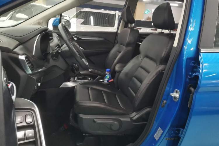 Used JAC Refine R3 2018 1.6L CVT Luxury Smart Model Left Front Seat