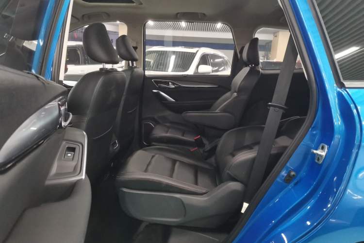 Used JAC Refine R3 2018 1.6L CVT Luxury Smart Model Left Rear Seat