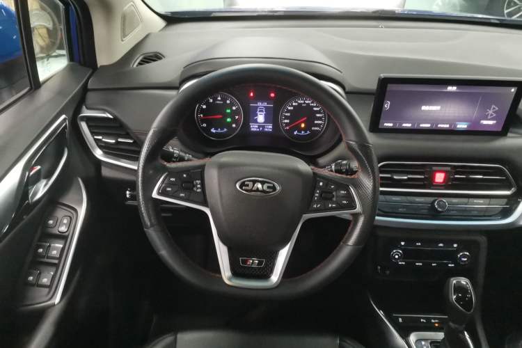 Used JAC Refine R3 2018 1.6L CVT Luxury Smart Model Steering Wheel