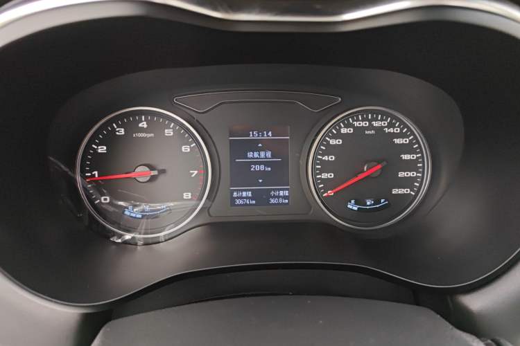 Used JAC Refine R3 2018 1.6L Manual Luxury Smart Model Odometer Close Up
