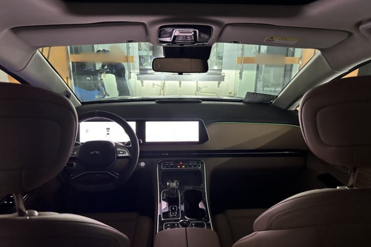 Used JAC Refine RF8 2024 Zhiling Edition 2.0T Flagship Model Interior 3