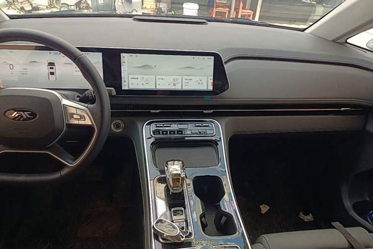 Used JAC Refine RF8 2024 Zhiling Edition 2.0T Prestige Model Audio And AC Panel