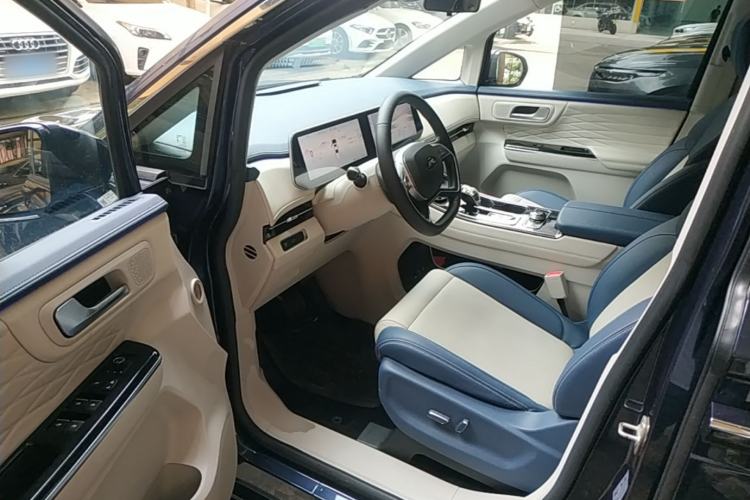 Used JAC Refine RF8 2024 Zhiling Edition 2.0T Flagship Model Driver Seat