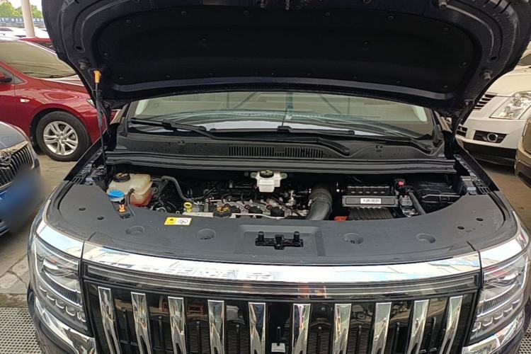 Used JAC Refine RF8 2024 Zhiling Edition 2.0T Prestige Model Engine Bay