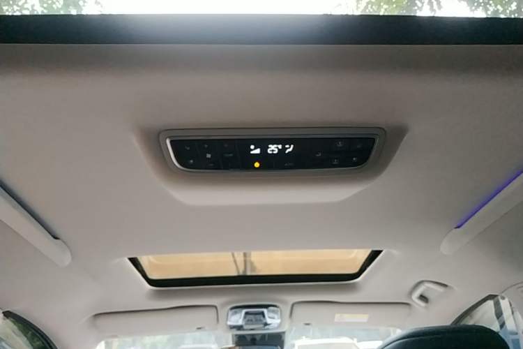 Used JAC Refine RF8 2024 Zhiling Edition 2.0T Flagship Model Headliner