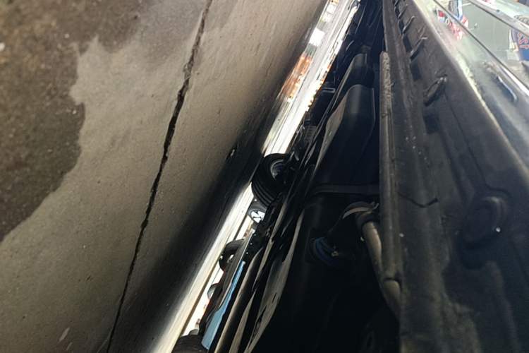 Used JAC Refine RF8 2024 Zhiling Edition 2.0T Prestige Model Left Side Sill