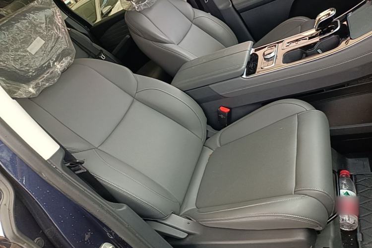 Used JAC Refine RF8 2024 Zhiling Edition 2.0T Prestige Model Right Front Seat