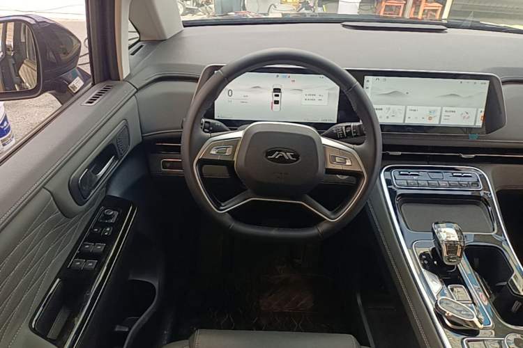 Used JAC Refine RF8 2024 Zhiling Edition 2.0T Prestige Model Steering Wheel