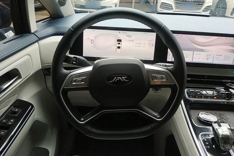 Used JAC Refine RF8 2024 Zhiling Edition 2.0T Flagship Model Steering Wheel