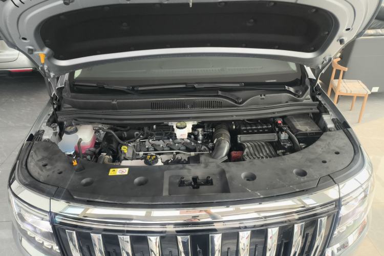 Used JAC Refine RF8 2024 Zhiling Edition 2.0T Flagship Model Engine Bay