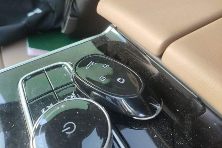 Used JAC Refine RF8 2024 Zhiling Edition 2.0T Prestige Model Vehicle Key
