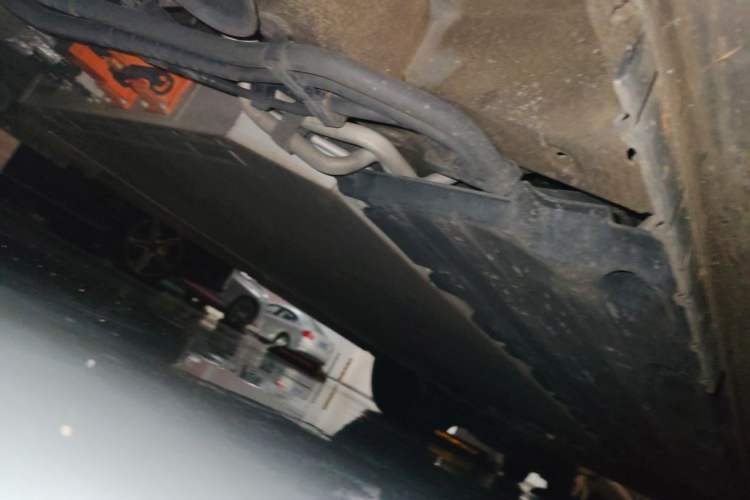 Used JAC Refine RF8 PHEV 2024 Zhiling Edition 1.5T 150KM Flagship Model – Lithium Iron Phosphate Chassis Front Left