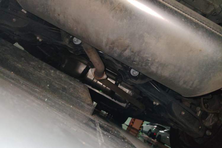 Used JAC Refine RF8 PHEV 2024 Zhiling Edition 1.5T 150KM Flagship Model – Lithium Iron Phosphate Chassis Rear