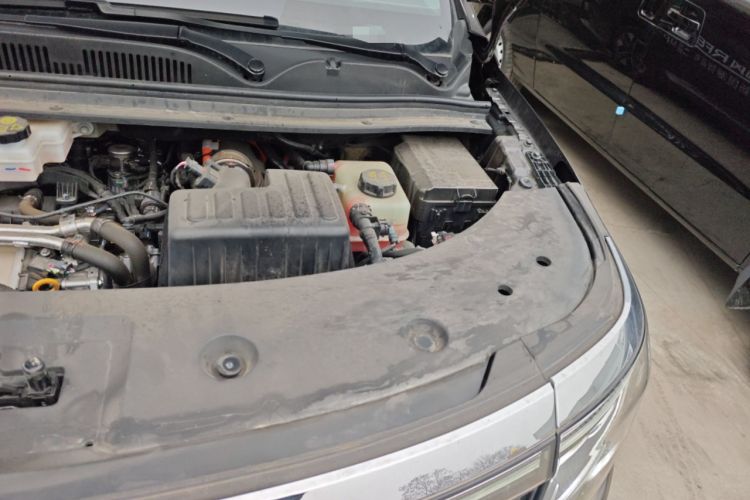 Used JAC Refine RF8 PHEV 2024 Hongmeng Edition 1.5T 150KM Flagship Model – Lithium Iron Phosphate Engine Bay Left